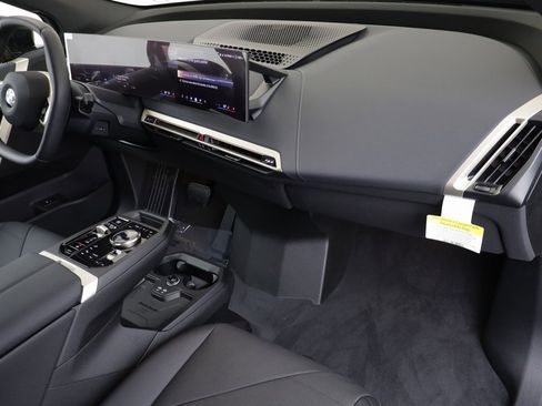 New 2026 BMW iX xDrive60 w/ Premium Package image 22
