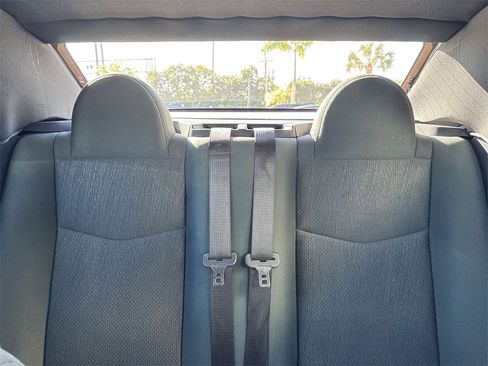 Used 2011 Chrysler 200 Touring image 19