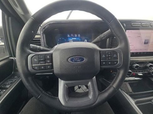 Used 2023 Ford F250 Lariat w/ Lariat Ultimate Package image 11