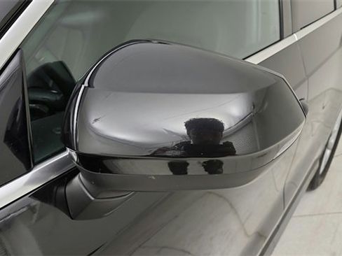 Used 2023 Audi Q3 2.0T Premium image 14