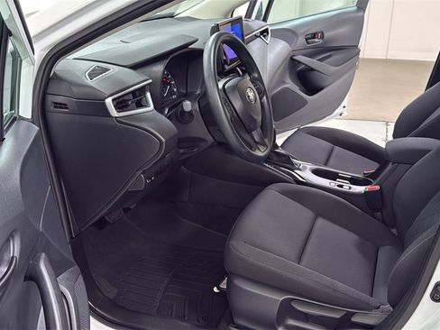 Certified 2025 Toyota Corolla LE image 12