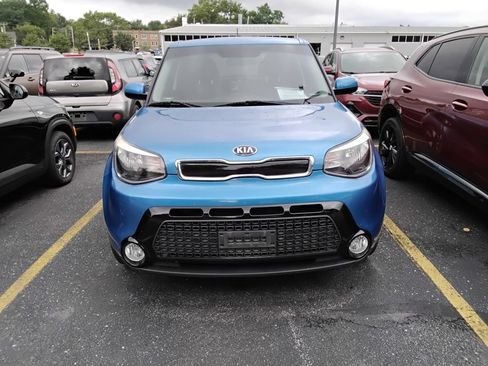 Used 2016 Kia Soul + w/ Designer's Package FWD image 11