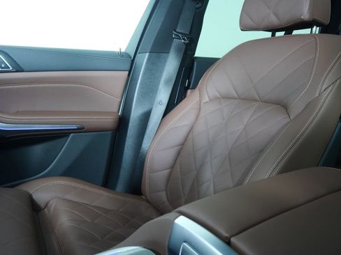 Certified 2025 BMW X5 xDrive40i image 28