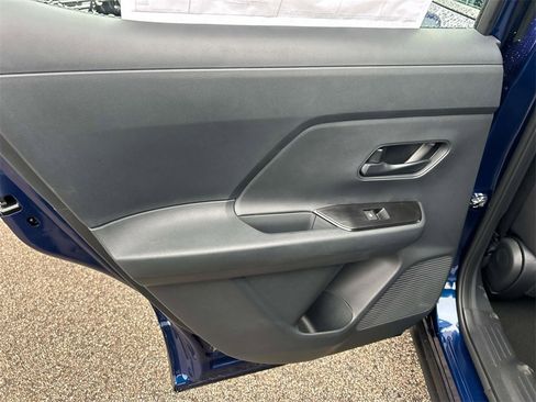 New 2026 Nissan Kicks S image 17