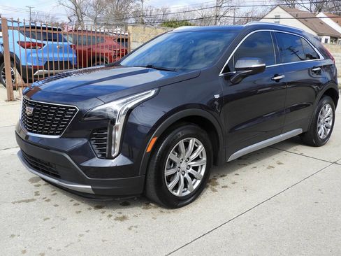 Used 2023 Cadillac XT4 Premium Luxury w/ Cold Weather Package image 4