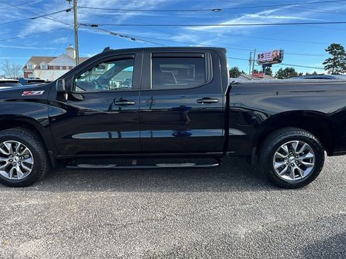 Certified 2022 Chevrolet Silverado 1500 RST image 8