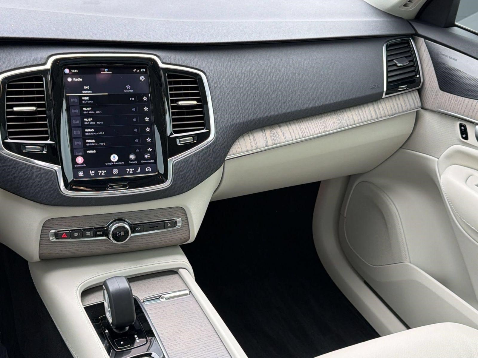 Certified 2024 Volvo XC90 T8 Plus w/ Protection Package AWD/4WD image 17