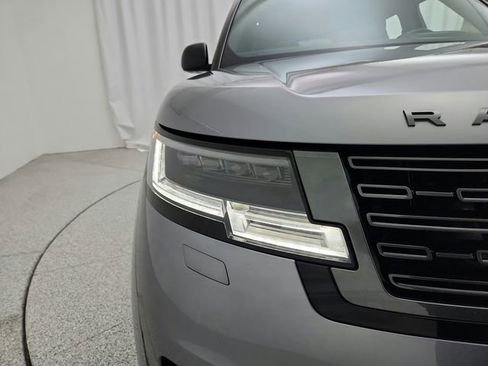 Certified 2024 Land Rover Range Rover SE image 14