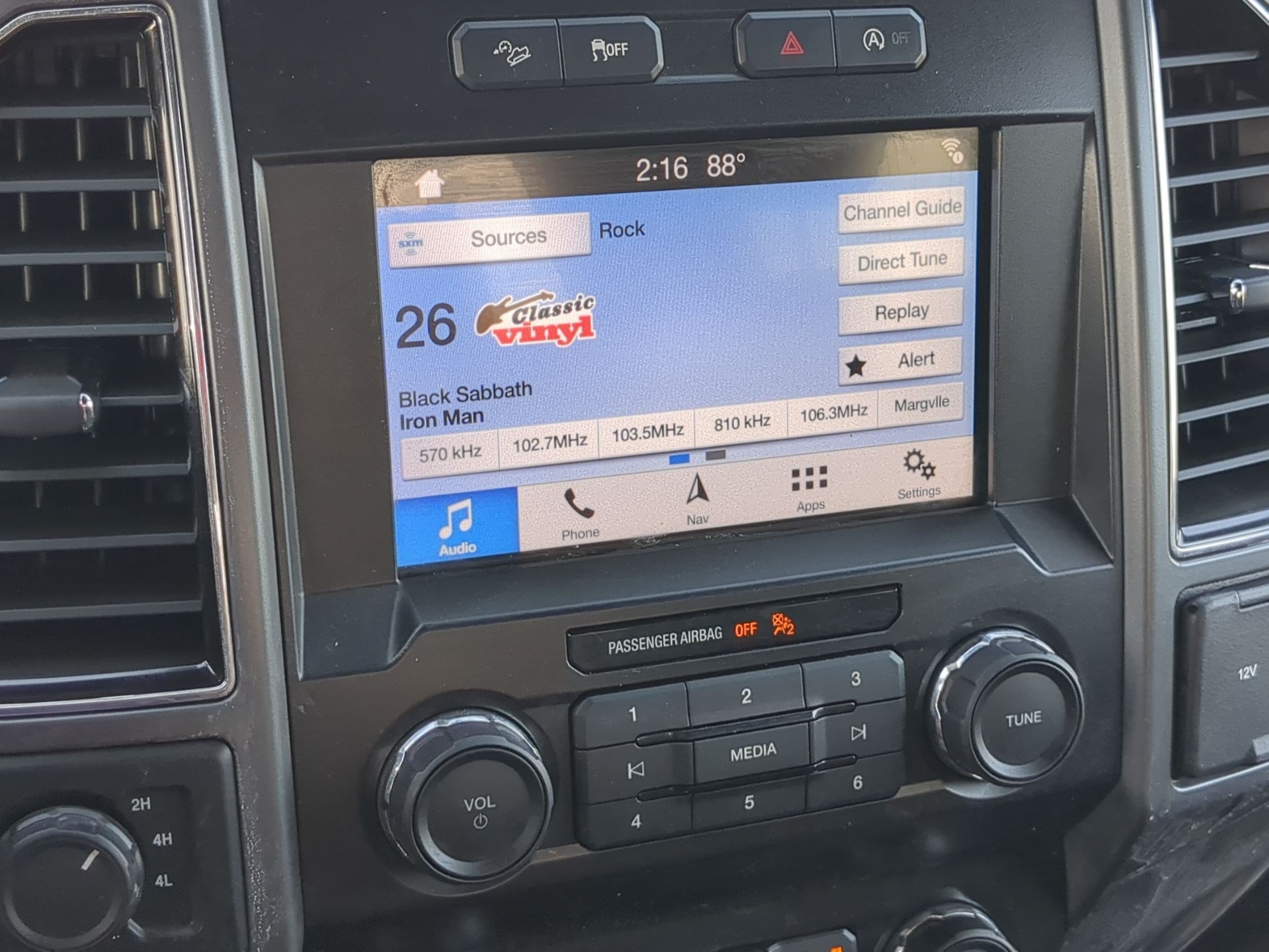 Used 2019 Ford F150 XLT w/ Equipment Group 302A Luxury AWD/4WD image 20