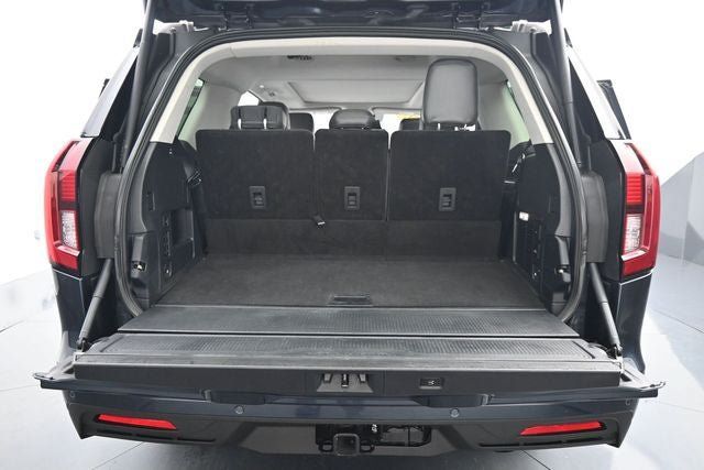 Used 2025 Ford Expedition Active AWD/4WD image 24