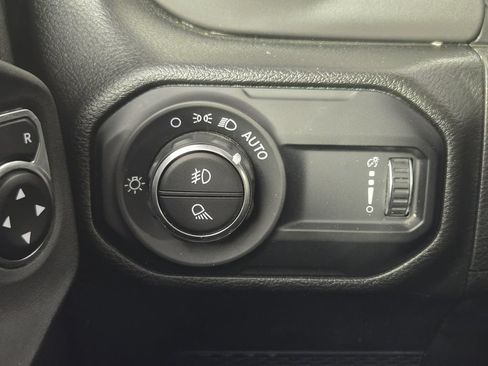 Used 2023 Jeep Gladiator Sport AWD/4WD image 23