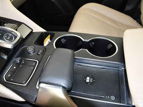 Certified 2024 Acura MDX SH-AWD w/ Technology Package image 31