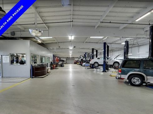 Certified 2022 Ford Escape SEL w/ SEL Stealth AWD Package image 35