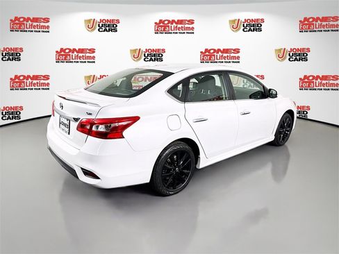 Used 2019 Nissan Sentra SR image 16