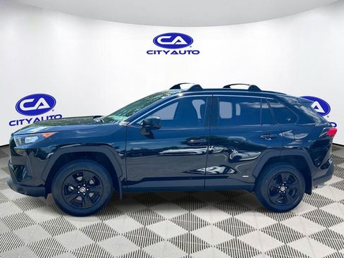 Used 2022 Toyota RAV4 LE AWD/4WD image 7