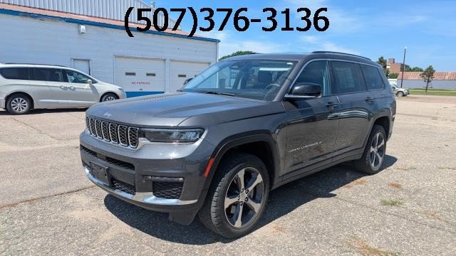 Used 2023 Jeep Grand Cherokee L Limited AWD/4WD image 1