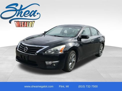 Used 2015 Nissan Altima 2.5 SV w/ Convenience Package FWD image 1