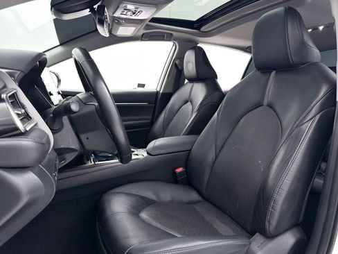 Used 2024 Toyota Camry XLE w/ Navigation Package FWD image 19