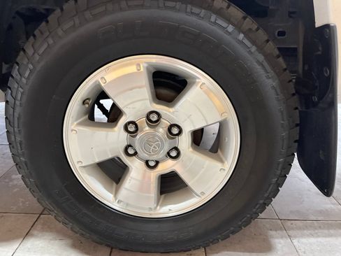 Used 2010 Toyota Tacoma PreRunner RWD image 12