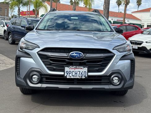 Certified 2025 Subaru Outback Premium image 3