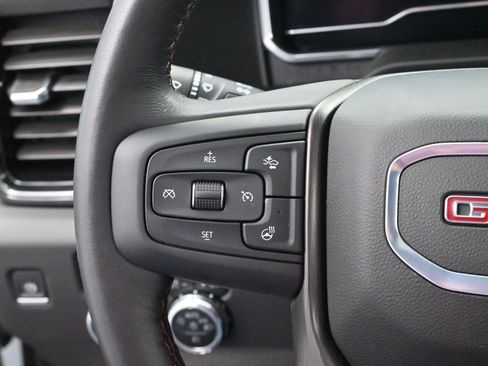 Used 2025 GMC Sierra 2500 AT4X image 38