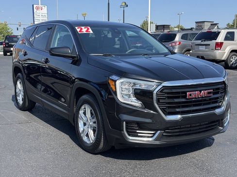 Used 2022 GMC Terrain SLE FWD image 3