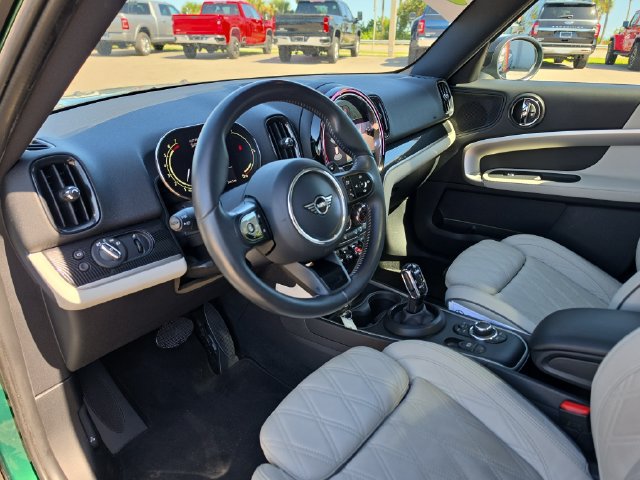 Used 2024 MINI Cooper Countryman S w/ Signature Upholstery Package FWD image 15
