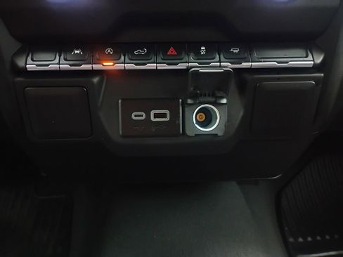 Used 2023 GMC Sierra 1500 Pro w/ Graphite Edition image 6