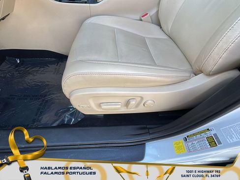 Used 2019 Toyota Highlander XLE image 16