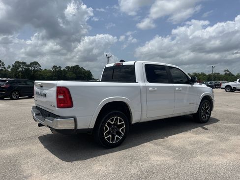 Used 2025 RAM 1500 Laramie AWD/4WD image 2