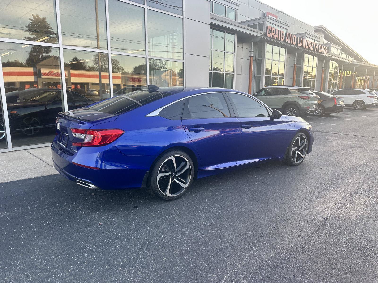 Used 2022 Honda Accord Sport image 4