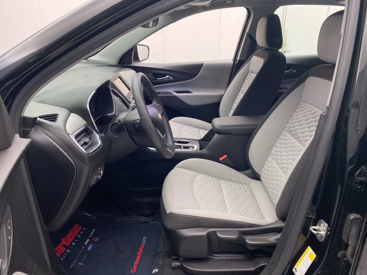 Used 2019 Chevrolet Equinox LS AWD/4WD image 14