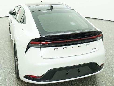 New 2026 Toyota Prius FWD image 60