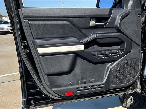 Used 2024 Toyota Tacoma TRD Off-Road image 20