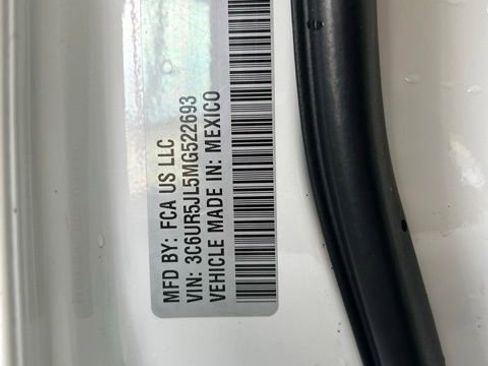 Used 2021 RAM 2500 Big Horn image 29