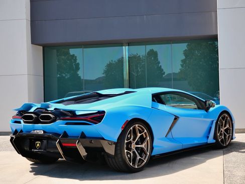 Used 2025 Lamborghini Revuelto AWD/4WD image 3