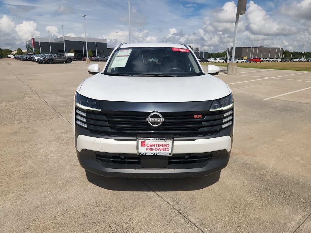 Certified 2025 Nissan Kicks SR FWD image 11