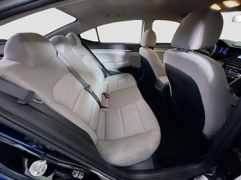 Used 2020 Hyundai Elantra SE image 26