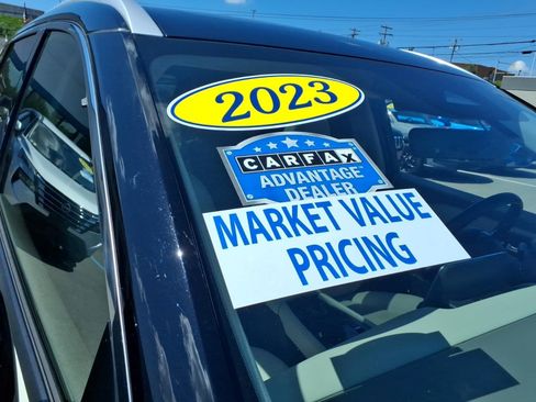 Used 2023 Nissan Rogue SL AWD/4WD image 9