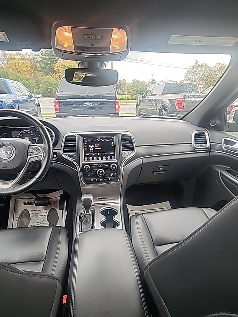 Used 2018 Jeep Grand Cherokee Limited AWD/4WD image 22