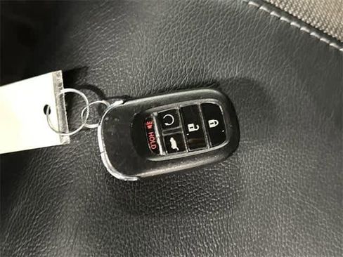 Certified 2025 Honda Pilot EX-L image 32