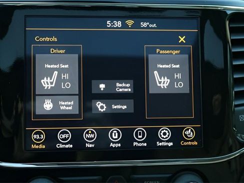 Used 2022 Jeep Grand Cherokee Limited image 23