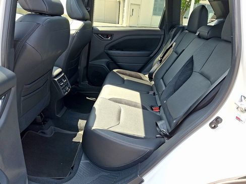 Used 2025 Subaru Forester Touring AWD/4WD image 12