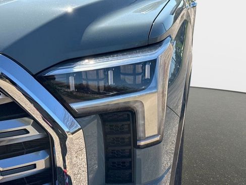 New 2026 Toyota Corolla Cross XLE image 35