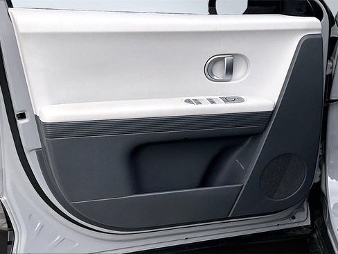 Used 2022 Hyundai Ioniq 5 SE w/ Cargo Package image 12