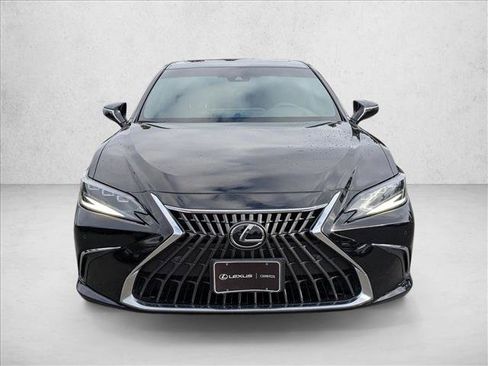 Used 2025 Lexus ES 300h w/ Premium Package FWD image 2