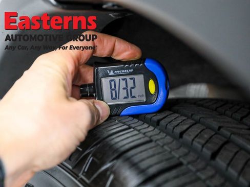 Used 2022 Nissan Pathfinder SL image 32