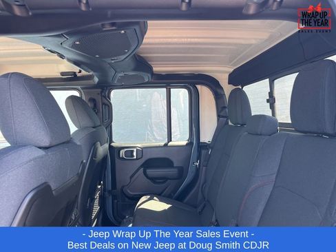 New 2025 Jeep Gladiator Rubicon w/ Convenience Group image 28