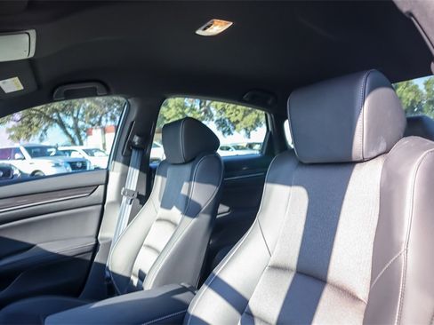 Used 2022 Honda Accord Sport image 10