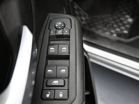 Used 2025 RAM 1500 Lone Star AWD/4WD image 6
